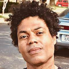 English Faculty - Dr. Miguel Reid